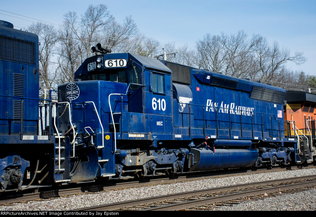 MEC 610 is third out on the Empty Grain Train 